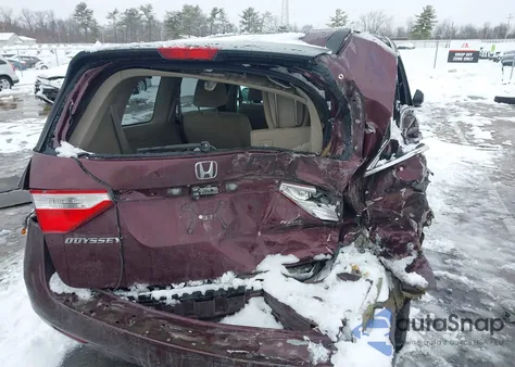 2013 Honda Odyssey Ex z USA, uszkodzony, nr VIN 5FNRL5H49DB054293